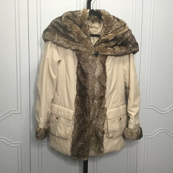 IMAN Winter Jacket with Faux Fur Trim - Size Medium - Picture 3 of 5
